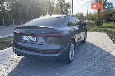 Внедорожник / Кроссовер Audi e-tron 2020 в 