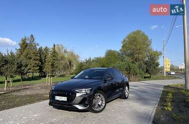 Внедорожник / Кроссовер Audi e-tron 2020 в 