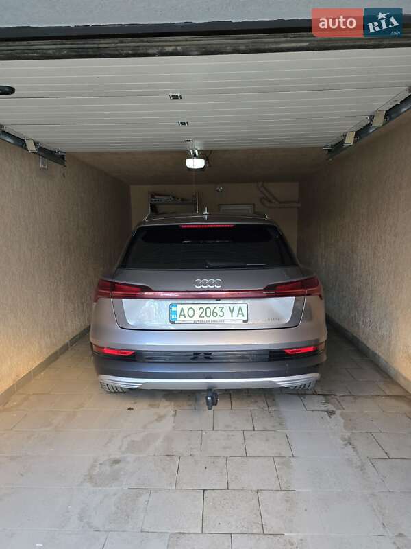 Позашляховик / Кросовер Audi e-tron 2020 в Ужгороді