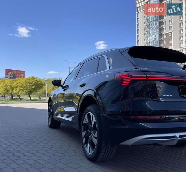Внедорожник / Кроссовер Audi e-tron 2021 в Хмельницком