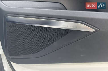 Внедорожник / Кроссовер Audi e-tron 2019 в 