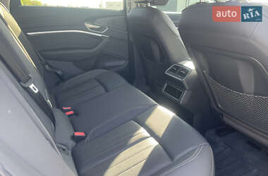 Внедорожник / Кроссовер Audi e-tron 2019 в 