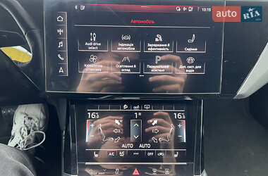 Внедорожник / Кроссовер Audi e-tron 2020 в 