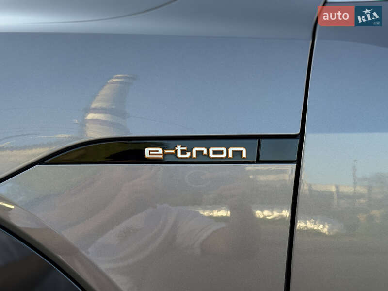 Внедорожник / Кроссовер Audi e-tron 2020 в Черкассах фото 12 Внедорожник / Кроссовер Audi e-tron 2020 в Черкассах