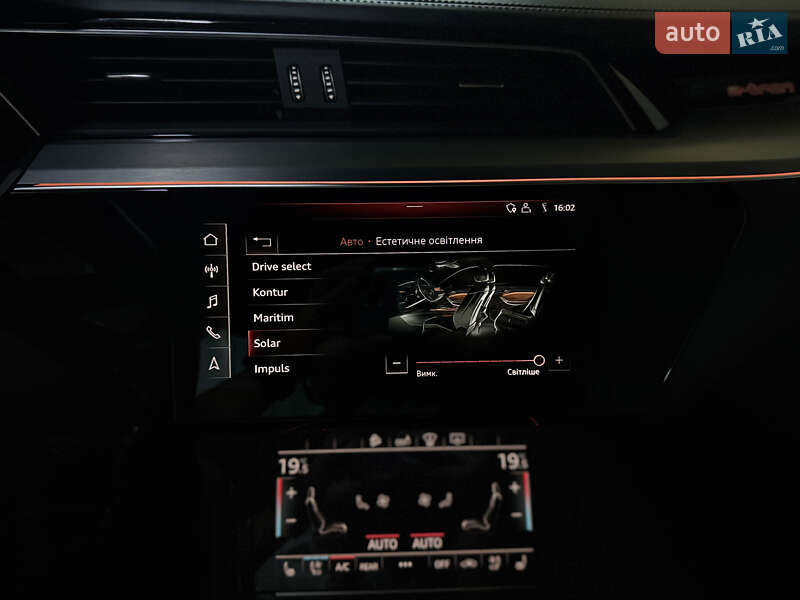 Внедорожник / Кроссовер Audi e-tron 2020 в Черкассах фото 28 Внедорожник / Кроссовер Audi e-tron 2020 в Черкассах