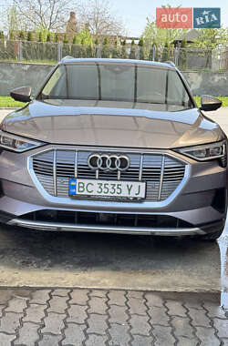 Внедорожник / Кроссовер Audi e-tron 2018 в 