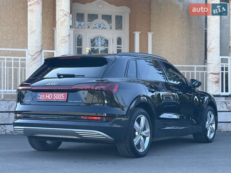 Позашляховик / Кросовер Audi e-tron 2019 в Тернополі