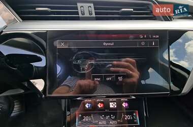 Внедорожник / Кроссовер Audi e-tron 2021 в 