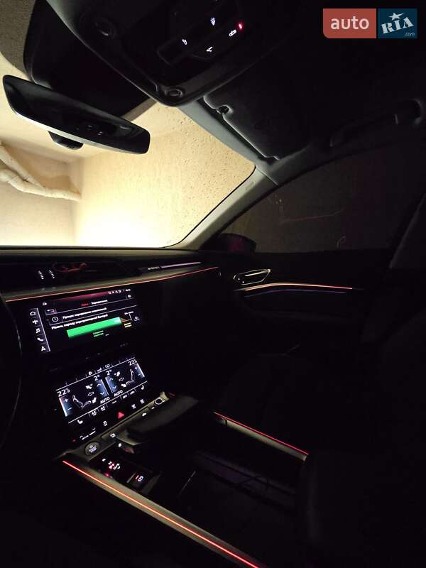 Позашляховик / Кросовер Audi e-tron 2020 в Ужгороді