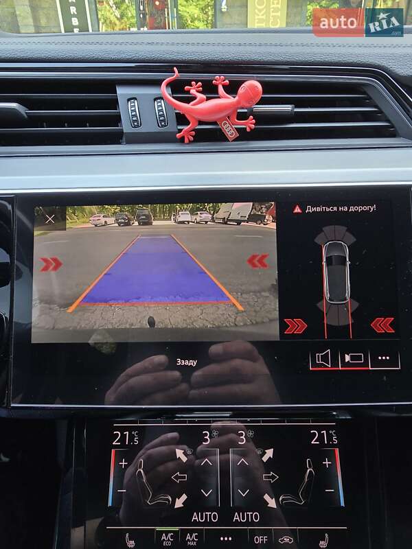 Позашляховик / Кросовер Audi e-tron 2020 в Ужгороді