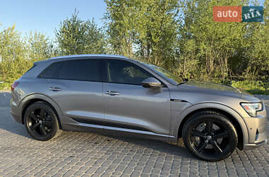 Внедорожник / Кроссовер Audi e-tron 2019 в 