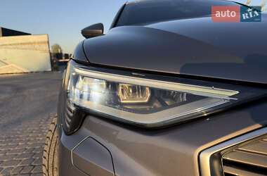 Внедорожник / Кроссовер Audi e-tron 2019 в 