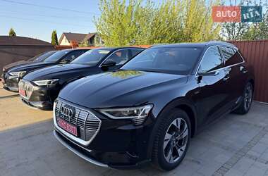 Внедорожник / Кроссовер Audi e-tron 2019 в 