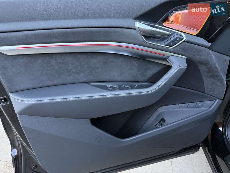 Позашляховик / Кросовер Audi e-tron 2019 в Коломиї