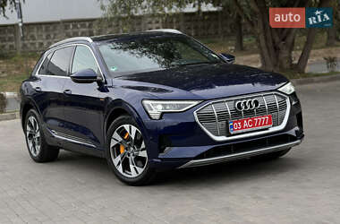 Внедорожник / Кроссовер Audi e-tron 2020 в 