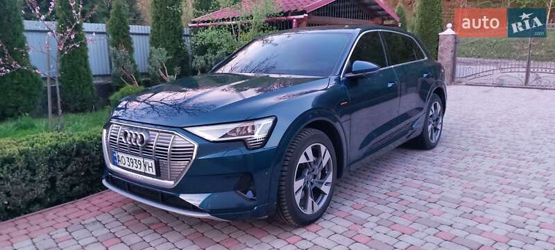 Audi e-tron 2019