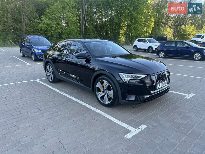 Позашляховик / Кросовер Audi e-tron 2020 в Луцьку