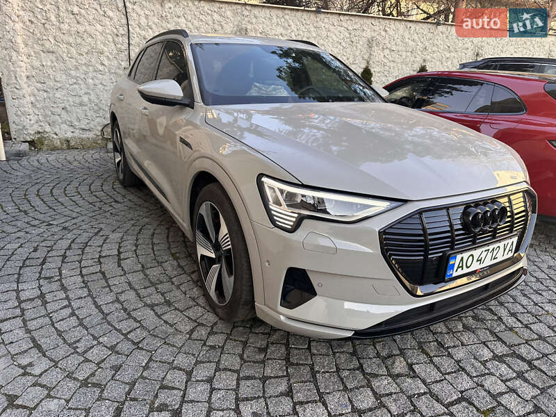 Внедорожник / Кроссовер Audi e-tron 2021 в Ужгороде