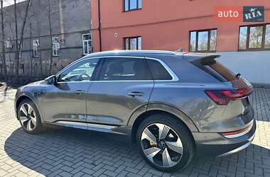 Внедорожник / Кроссовер Audi e-tron 2019 в 