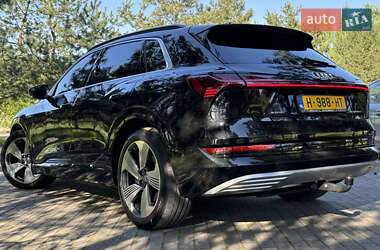 Внедорожник / Кроссовер Audi e-tron 2019 в 