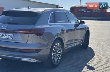 Внедорожник / Кроссовер Audi e-tron 2019 в 