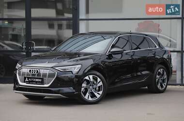 Внедорожник / Кроссовер Audi e-tron 2020 в 