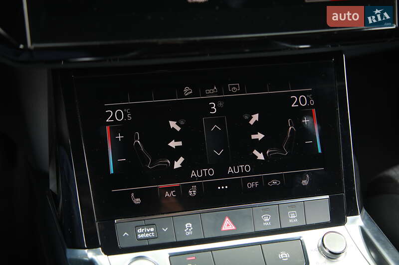 Внедорожник / Кроссовер Audi e-tron 2020 в Харькове
