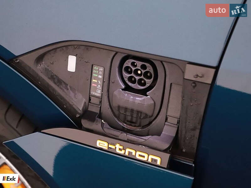 Внедорожник / Кроссовер Audi e-tron 2018 в Тернополе