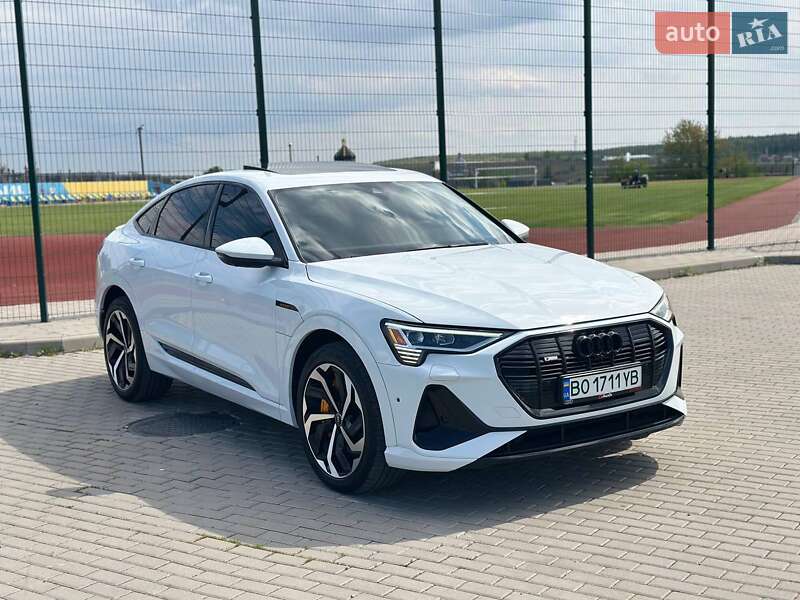 Внедорожник / Кроссовер Audi e-tron 2021 в Бучаче