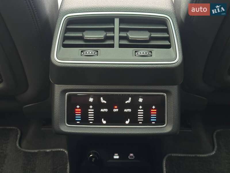 Внедорожник / Кроссовер Audi e-tron 2021 в Бучаче