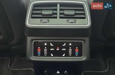 Внедорожник / Кроссовер Audi e-tron 2021 в 