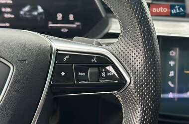 Внедорожник / Кроссовер Audi e-tron 2021 в 