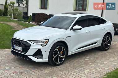 Внедорожник / Кроссовер Audi e-tron 2021 в 