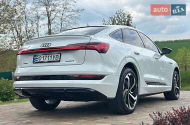 Внедорожник / Кроссовер Audi e-tron 2021 в 