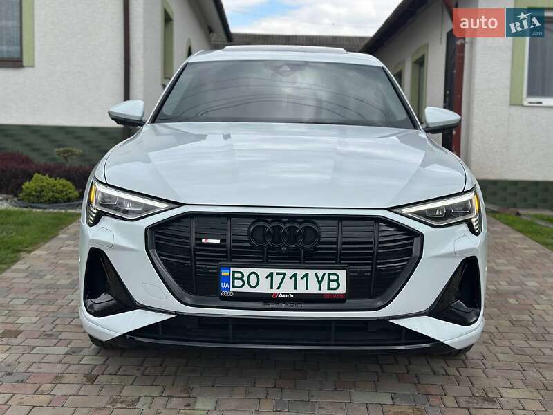 Внедорожник / Кроссовер Audi e-tron 2021 в Бучаче