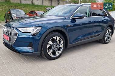 Внедорожник / Кроссовер Audi e-tron 2020 в 