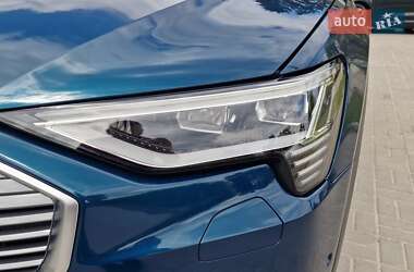 Внедорожник / Кроссовер Audi e-tron 2020 в 