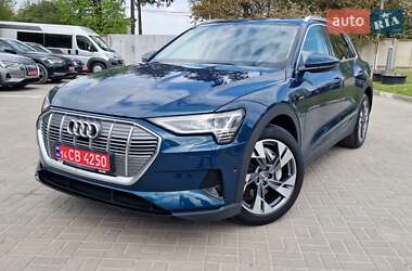 Внедорожник / Кроссовер Audi e-tron 2020 в 