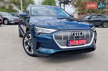 Внедорожник / Кроссовер Audi e-tron 2020 в 