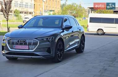 Внедорожник / Кроссовер Audi e-tron 2020 в 