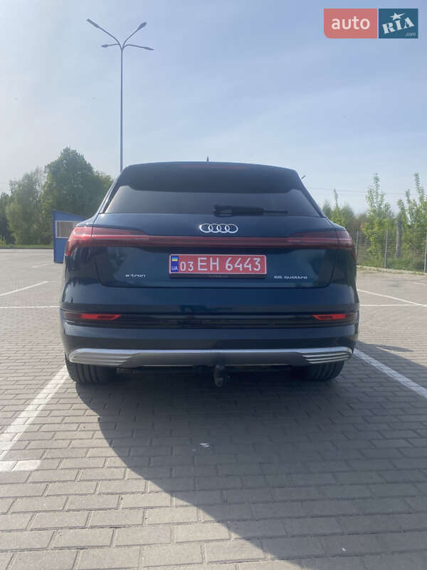 Позашляховик / Кросовер Audi e-tron 2020 в Дубні