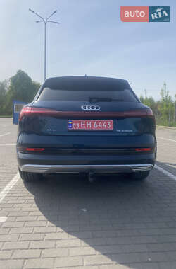 Внедорожник / Кроссовер Audi e-tron 2020 в 