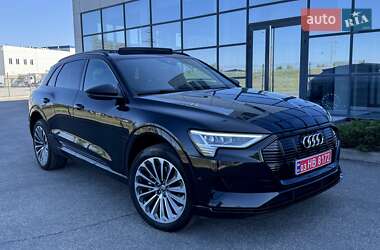 Внедорожник / Кроссовер Audi e-tron 2020 в 