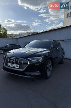 Внедорожник / Кроссовер Audi e-tron 2019 в Кривом Роге