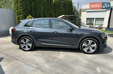 Внедорожник / Кроссовер Audi e-tron 2019 в 