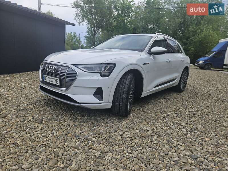 Внедорожник / Кроссовер Audi e-tron 2019 в 