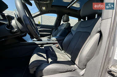 Внедорожник / Кроссовер Audi e-tron 2020 в 