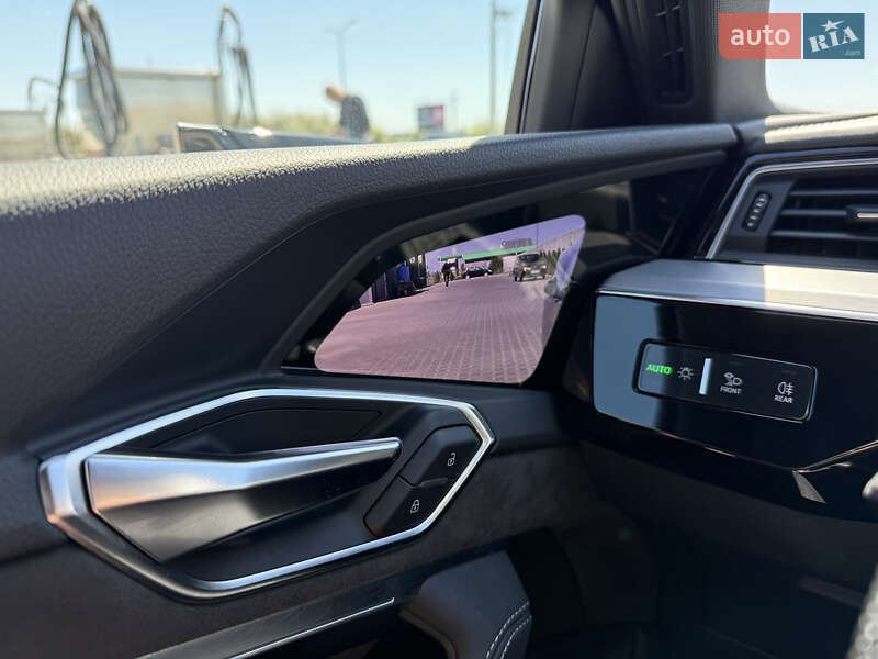 Внедорожник / Кроссовер Audi e-tron 2020 в Днепре