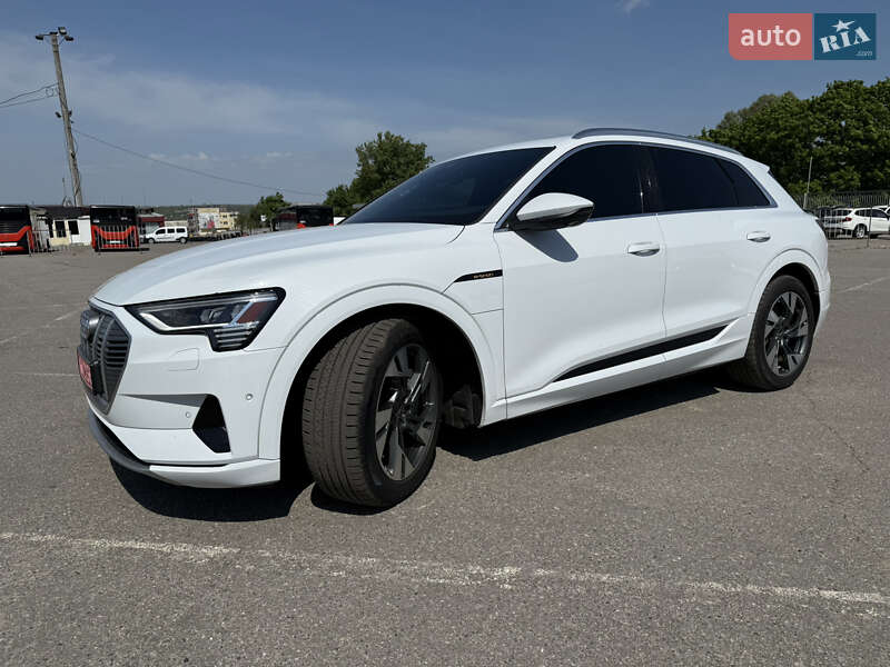 Позашляховик / Кросовер Audi e-tron 2021 в Харкові