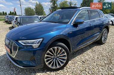 Позашляховик / Кросовер Audi e-tron 2019 в 